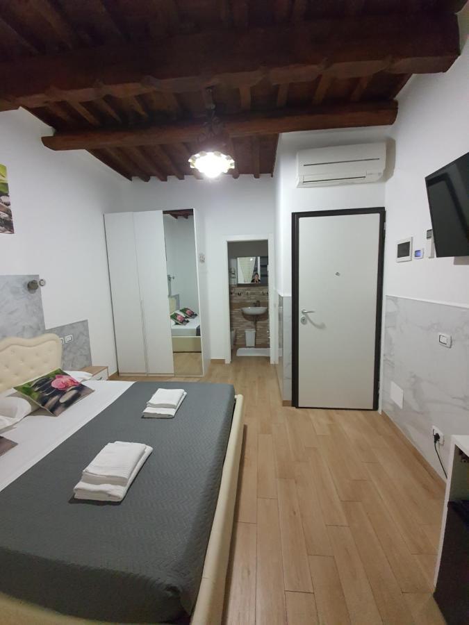 Marla Rooms La Spezia Bagian luar foto