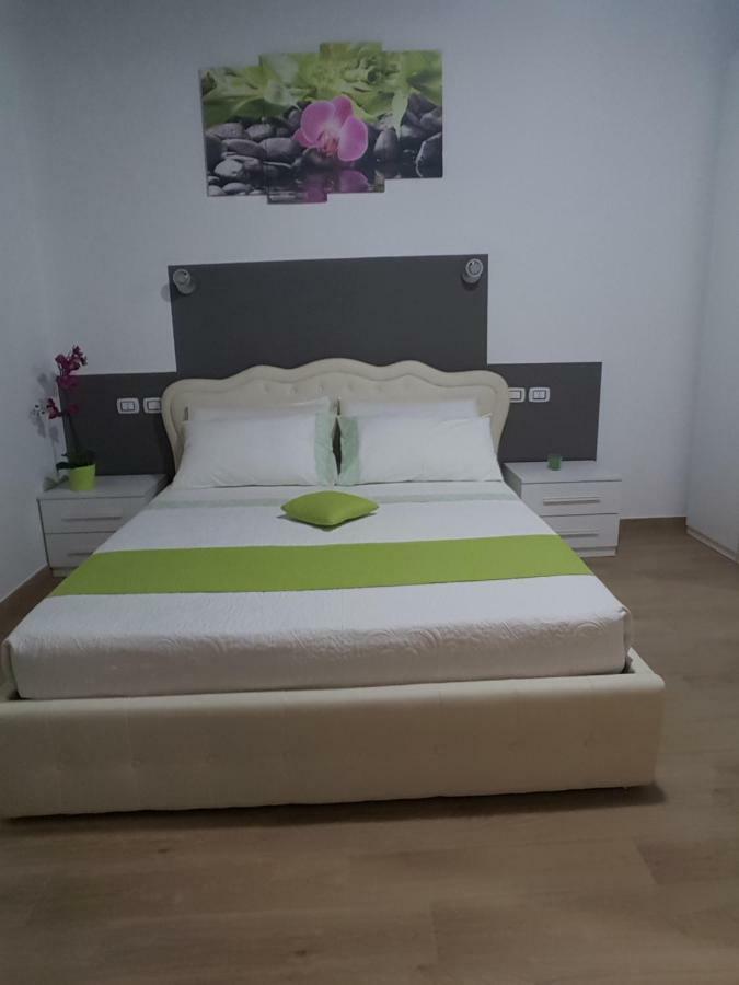 Marla Rooms La Spezia Bagian luar foto